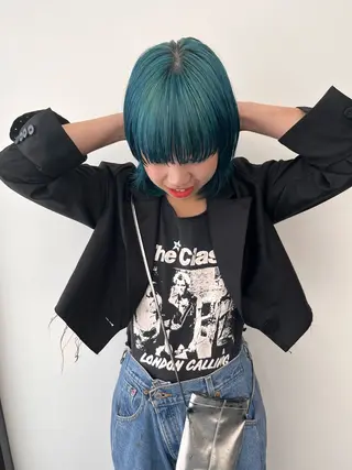 ミディアム カラー 湯川 未咲希のヘアスタイル