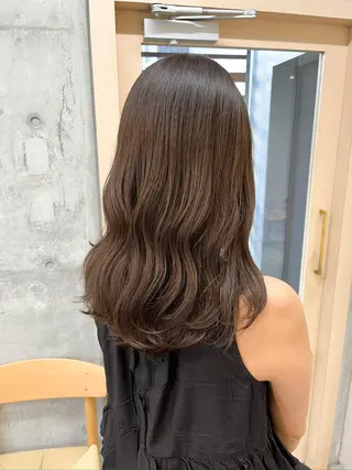 セミロング カラー TOKYO BABE所属・アイブロウモデル 募集中🍒/北爪まゆのヘアスタイル