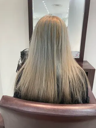 ロング カラー グランアージュ ネオ所属・Ryu/ハイトーン/ デザイン/髪質改善のヘアスタイル