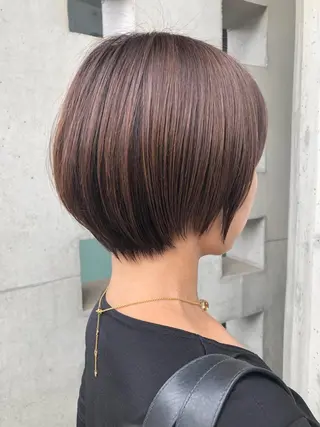 ショート カラー 上品な大人レイヤー 🍀渋谷🍀濱口敬太のヘアスタイル