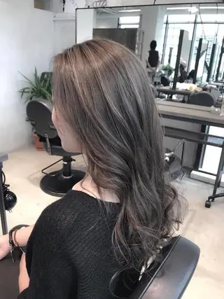 セミロング カラー 【透明感、艶髪】西村 有司のヘアスタイル
