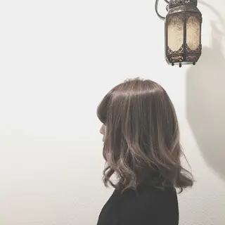 ミディアム カラー てんま さやかのヘアスタイル