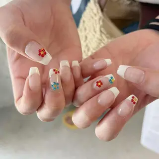 ネイル En ☀️のネイルデザイン