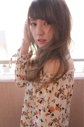 ミディアム カラー パーマ tuuli トゥーリのヘアスタイル