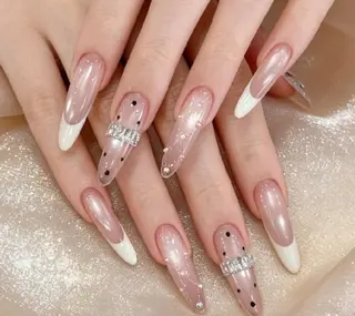 ネイル 小島 阿佑美のネイルデザイン