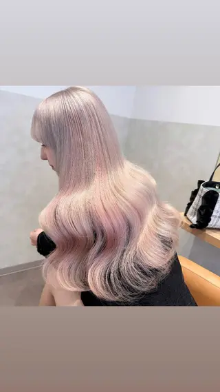 ロング ‎🤍札幌ハイトーン 🤍シンゴのヘアスタイル