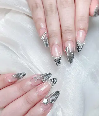 ネイル M🌷nail 長さだし専門店のネイルデザイン