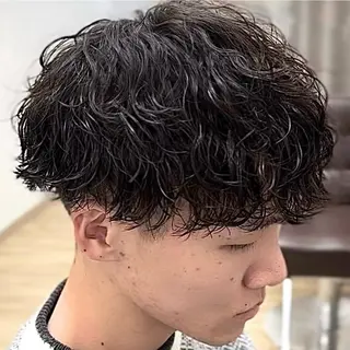 パーマ メンズ 安部 真弘のヘアスタイル