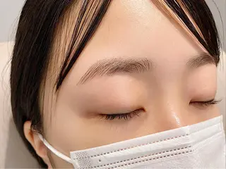 アイブロウ Cion eyelashのマツエク・マツパデザイン