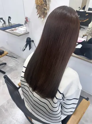 ロング 𝑴𝒐𝒓𝒊 /髪質改善/艶髪🖤のヘアスタイル