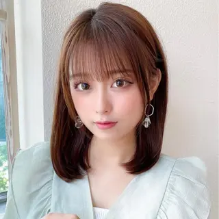 セミロング カラー モテ髪×トレンド💕 小顔レイヤー 金井のヘアスタイル