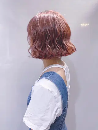 ショート カラー ヘアアレンジ 柔らか垢抜けｶﾗｰと ｶｯﾄ🫧ASUKAのヘアスタイル