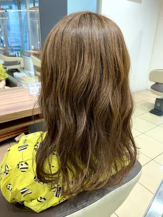 ロング 尾関 唯のヘアスタイル