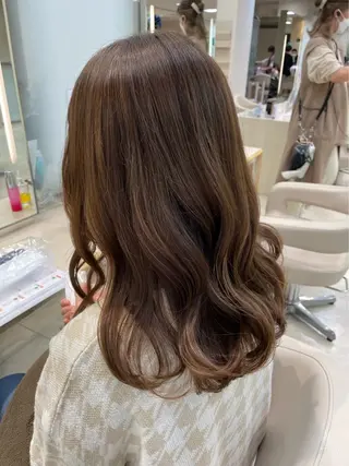 ミディアム カラー ✨盛れ×似合わせ💞 matsuri🌱のヘアスタイル