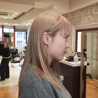 ミディアム カラー ケアブリーチ特化 same 🦈のヘアスタイル