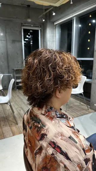 パーマ メンズ fifth原宿 宮部蓮のヘアスタイル