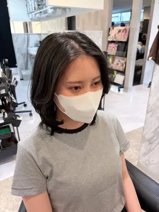ミディアム SEA BELLE YASUのヘアスタイル