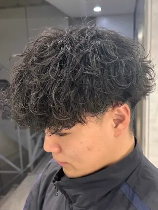 ショート パーマ メンズ 🔥フェザーパーマ 特化🔥勇斗のヘアスタイル