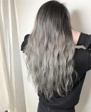 ロング 美髪矯正・レイヤー 倉友哉のヘアスタイル