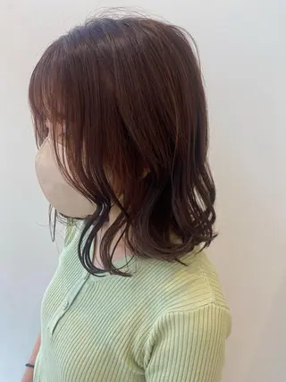 ミディアム カラー 小顔レイヤー/ ベージュ🤍Rieのヘアスタイル