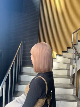 ミディアム カラー ハイトーンカラー 坂本 翼のヘアスタイル