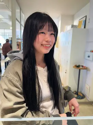 ロング カラー 南部 綾音のヘアスタイル