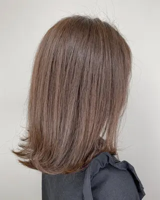 セミロング カラー 【透明感、艶髪】西村 有司のヘアスタイル