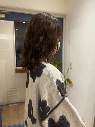 ミディアム パーマ 上品な暖色/丸みボブ Chie🪷のヘアスタイル