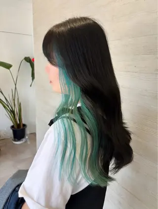 カラー イシカワ ルナのヘアスタイル