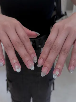 ネイル mikoto 🎀 艶々美フォルムのネイルデザイン