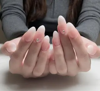 ネイル KARI ネイルサロンのネイルデザイン