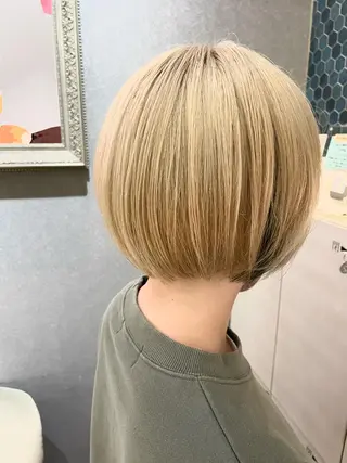 ショート カラー 大橋 拓実のヘアスタイル