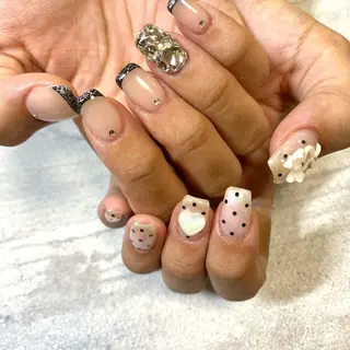 ショート カラー パーマ ヘアアレンジ メンズ キッズ ネイル マツエク・マツパ アイブロウ 今福鶴見ネイル 8(エイト)のネイルデザイン