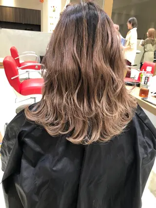 ミディアム カラー タナカ タクヤのヘアスタイル