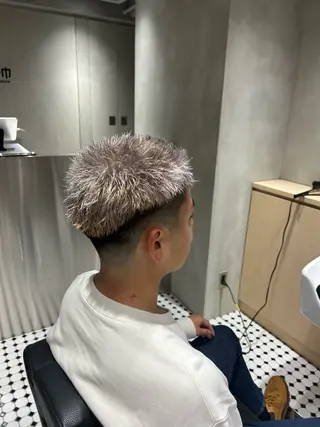 ショート 【明大前フェード/ メンズパーマ/岳】のヘアスタイル