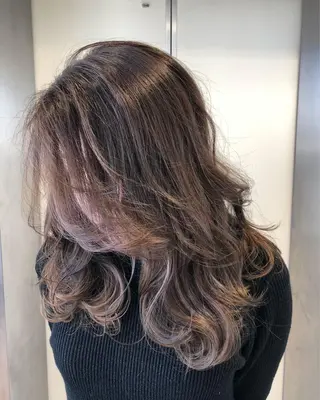 ミディアム カラー 店長 小池アキトのヘアスタイル