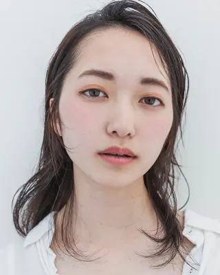 セミロング カラー ツジガキ ユウスケのヘアスタイル