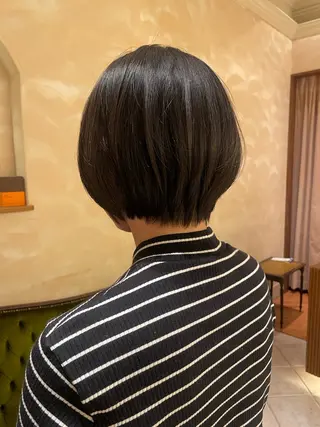 ショート ボブ ホノカのヘアスタイル