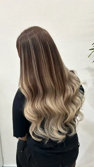 ロング PREss Yuiのヘアスタイル