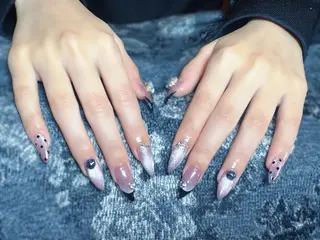 ネイル Atelier Violetteのネイルデザイン