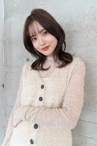 ミディアム 嶋田 夕晟のヘアスタイル