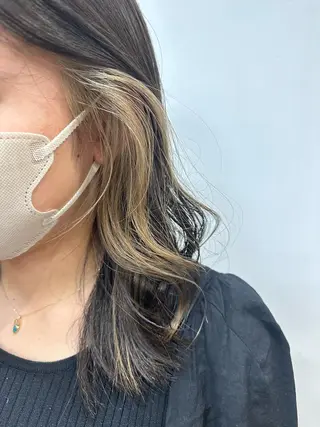 ミディアム カラー マツダテ ホノカのヘアスタイル