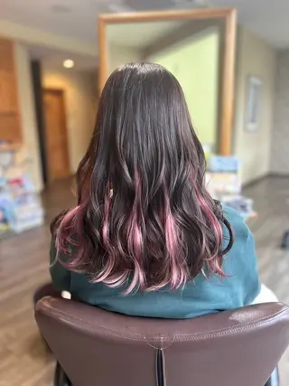 ロング カラー 井上 花音のヘアスタイル