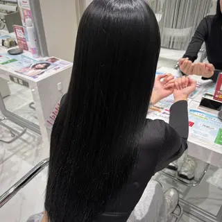 セミロング ハッシュカット 田窪珠妃のヘアスタイル