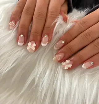 ネイル nail salon hoLLyhockのネイルデザイン