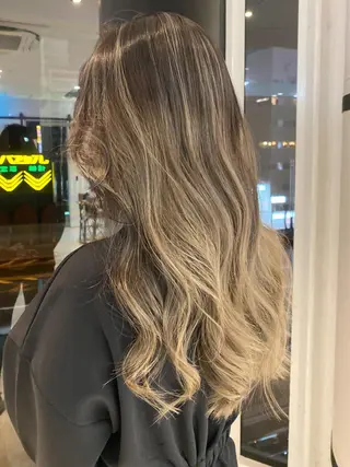 ロング カラー welring hair salonのヘアスタイル