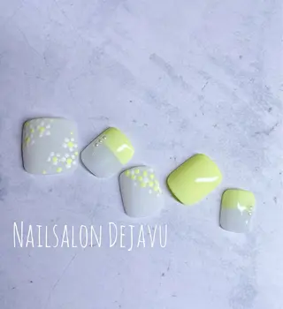 ネイル Nail salon Dejavu 🌿のネイルデザイン