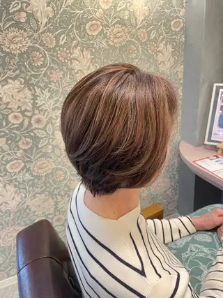 ショート カラー hair make echo滿木あい花のヘアスタイル