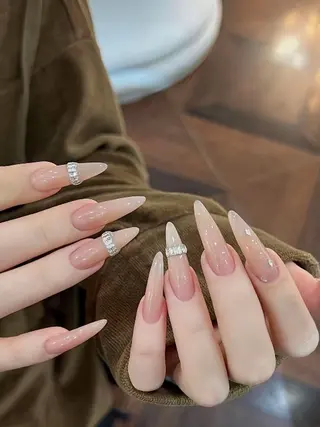 カラー AIN Nailのネイルデザイン