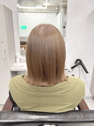 ミディアム カラー newi ナカノのヘアスタイル